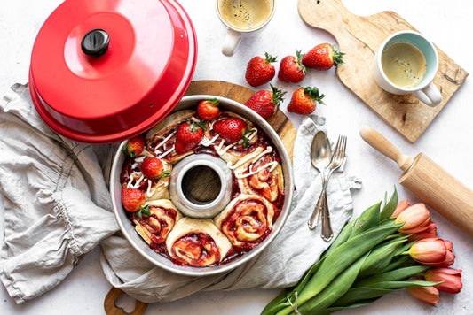 Glutenfreie Erdbeer Rolls im Omnia Backofen